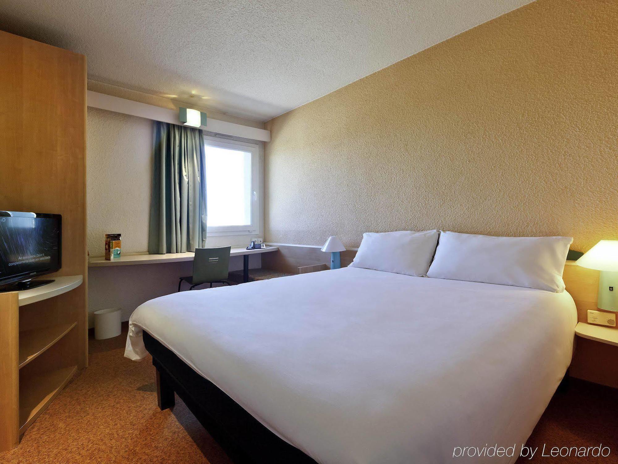 Hotel Ibis Leiria Fatima Exteriör bild
